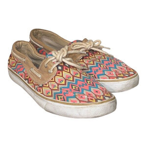 Aloha Island geometric pattern boat shoes 9.5W
